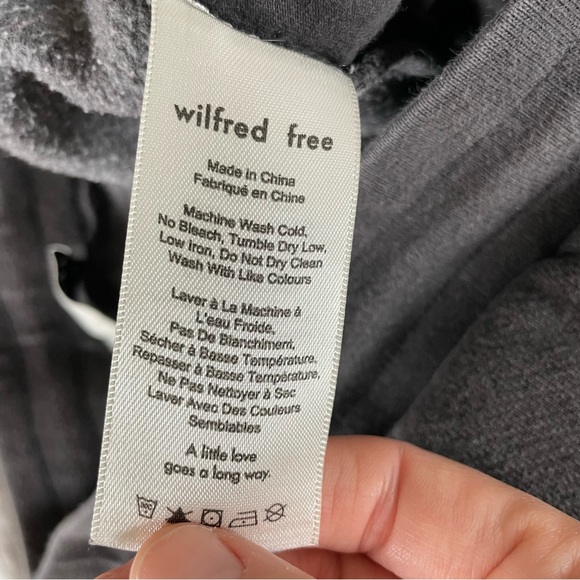 Aritzia Wilfred Free sweatpants joggers grey black distressed size M - Picture 5 of 6